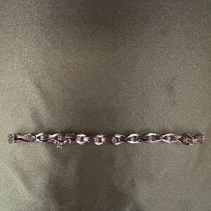 10K white gold bracelet